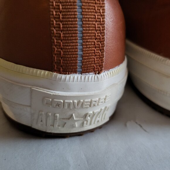 NWOT WATERPROOF LEATHER CONVERSE CHUCK TAYLOR HIGH TOPS UNISEX M-5 W-7 - Picture 8 of 11